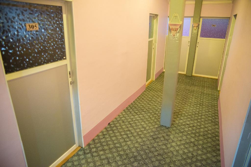 The Sat Yangon Hostel Ngoại thất bức ảnh