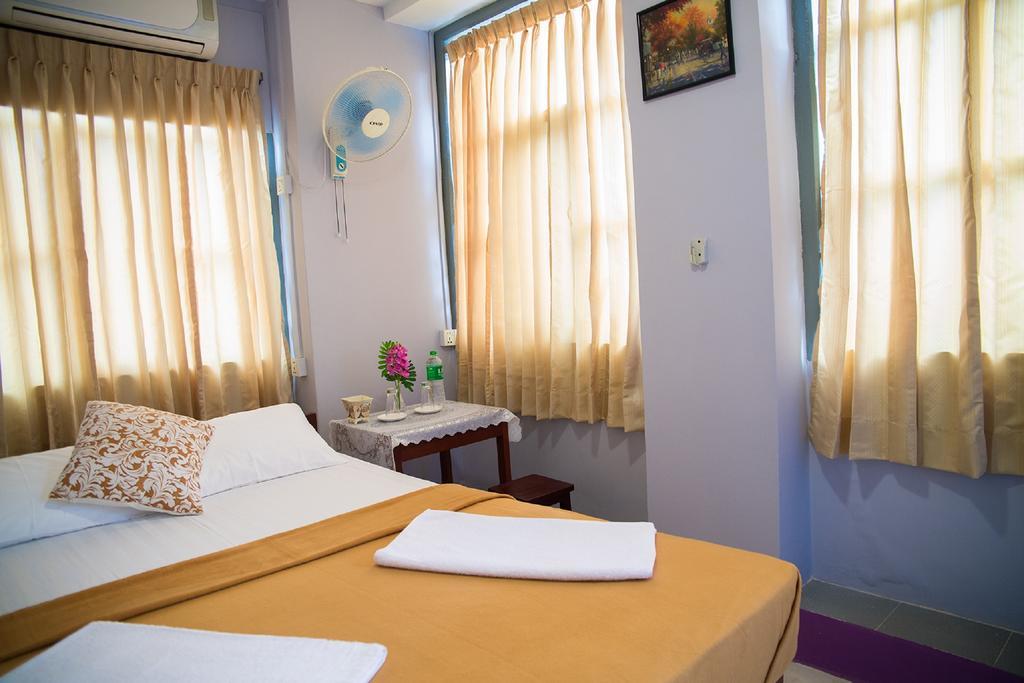 The Sat Yangon Hostel Ngoại thất bức ảnh