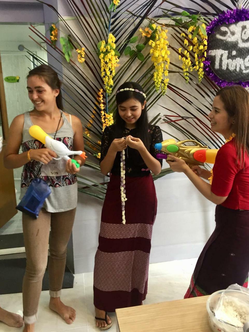 The Sat Yangon Hostel Ngoại thất bức ảnh