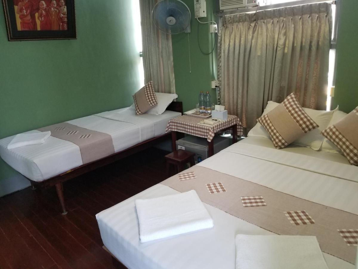 The Sat Yangon Hostel Ngoại thất bức ảnh