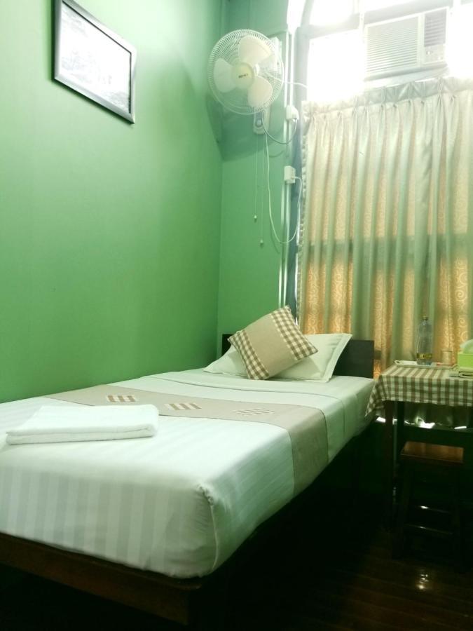 The Sat Yangon Hostel Ngoại thất bức ảnh