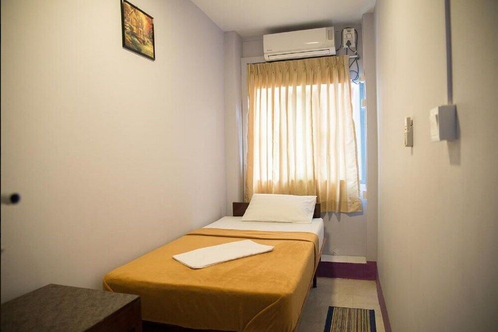 The Sat Yangon Hostel Ngoại thất bức ảnh